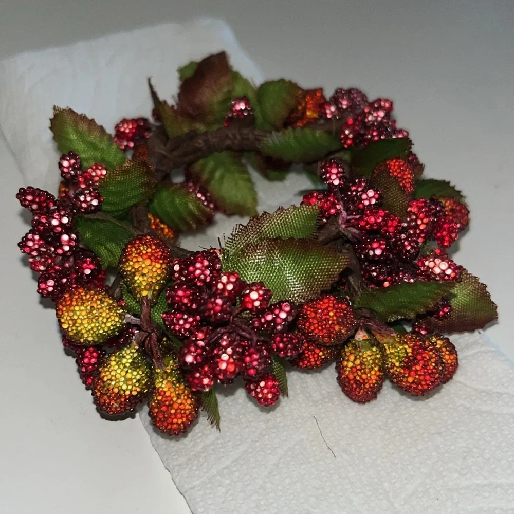 Pier 1 Napkin Ring Berries And Leaves Beaded